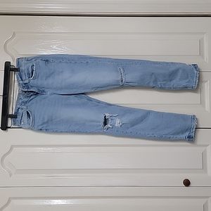 Arizona distressed boyfriend jeans